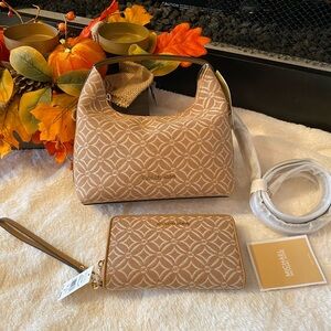 Michael Kors Ember SM Messenger Bag+ Matching Long Wallet